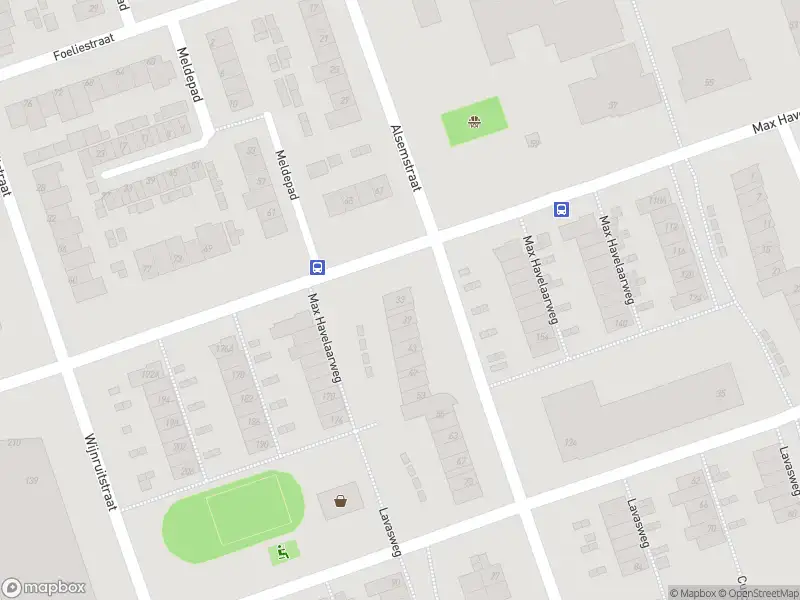 Ambulance met grote spoed naar de Alsemstraat in Hoogvliet Rotterdam