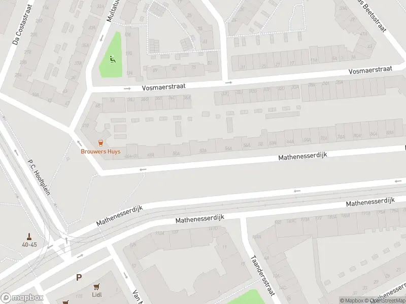 Ambulance met gepaste spoed naar de Mathenesserdijk in Rotterdam