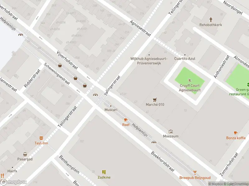 Ambulance met grote spoed naar de Teilingerstraat in Rotterdam