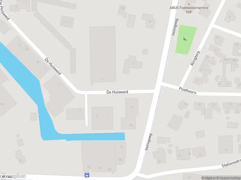 Ambulance met grote spoed naar de De Huisweid in Warmenhuizen