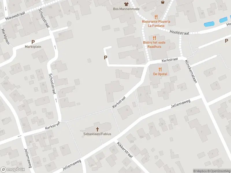 Brandweer met grote spoed naar de Kerkstraat in Zuidhorn vanwege reanimatie