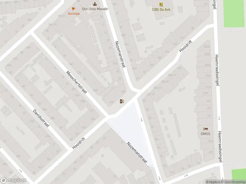 Ambulance met grote spoed naar de Hooidrift in Rotterdam