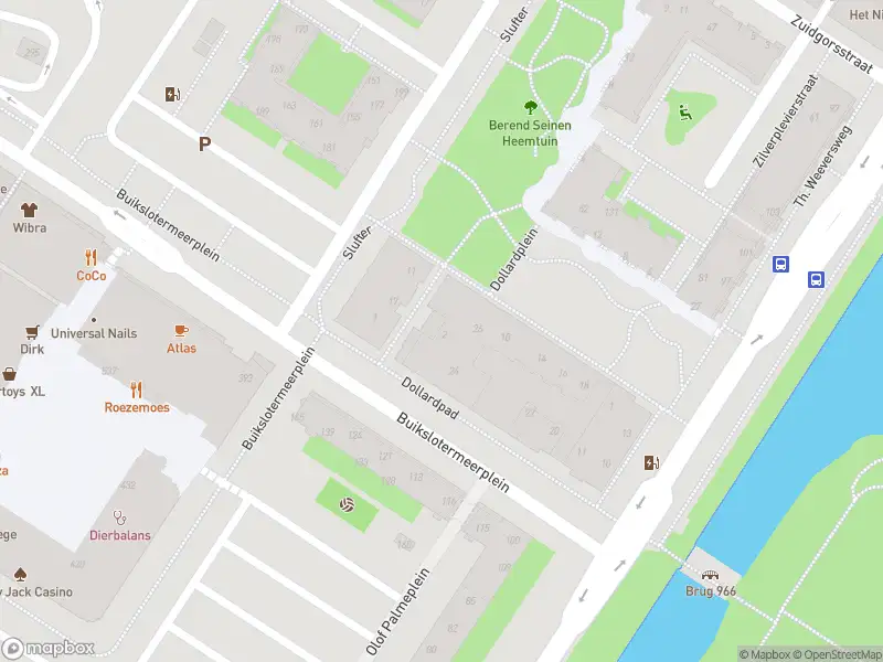 Ambulance met gepaste spoed naar de Dollardplein in Amsterdam