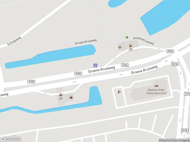 Ambulance met gepaste spoed naar de Groene Kruisweg in Rotterdam