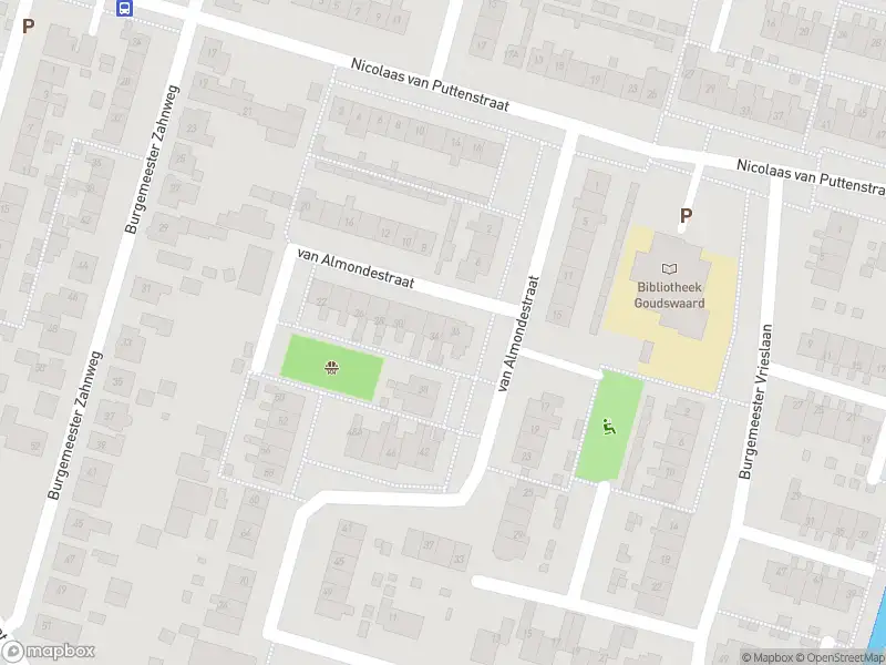 Ambulance met gepaste spoed naar de Van Almondestraat in Goudswaard