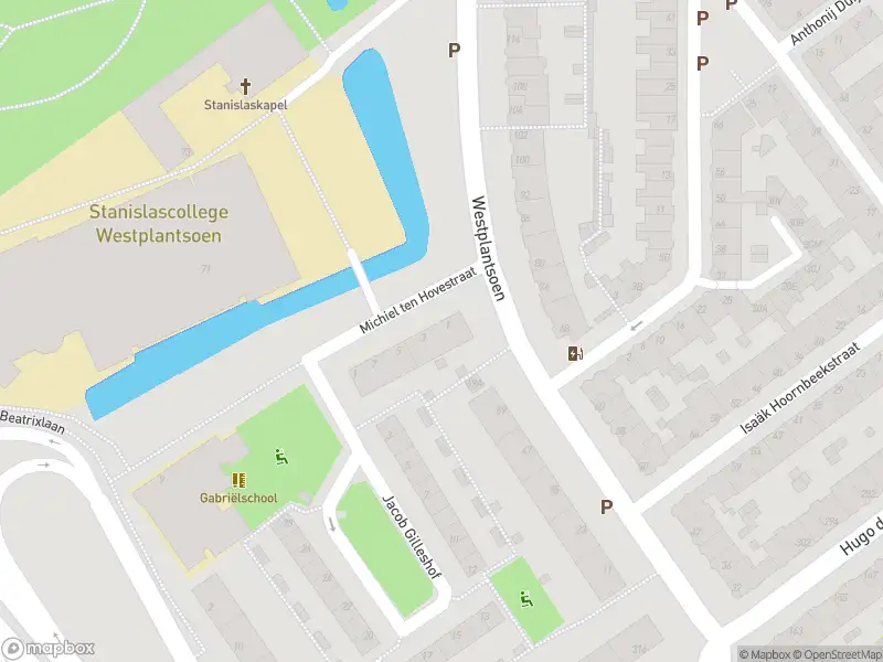 Ambulance met gepaste spoed naar de Michiel ten Hovestraat in Delft