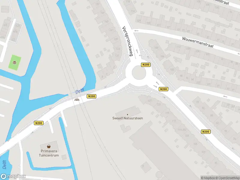 Ambulance met gepaste spoed naar de Korte Verspronckweg in Haarlem