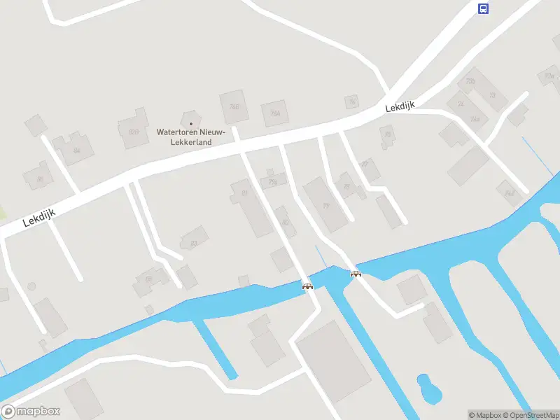 Ambulance met gepaste spoed naar de Lekdijk in Nieuw-Lekkerland