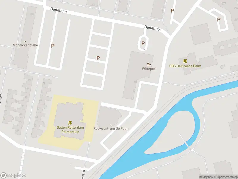 Ambulance met grote spoed naar de Palmentuin in Rotterdam