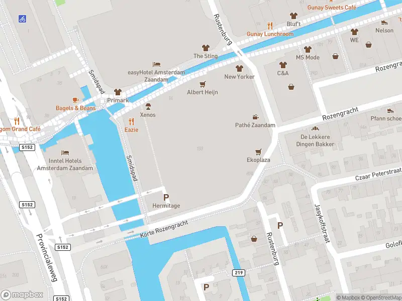 Brandweer met gepaste spoed naar de Hermitage in Zaandam vanwege een liftopsluiting