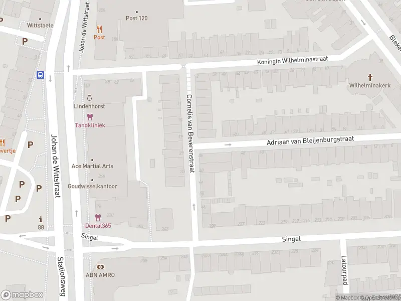 Ambulance met gepaste spoed naar de Cornelis van Beverenstraat in Dordrecht