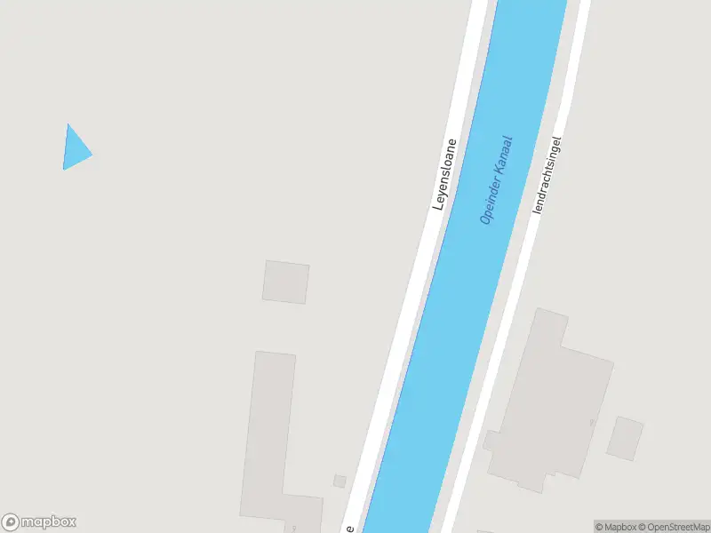 Brandweer met grote spoed naar de Leyensloane in Opeinde