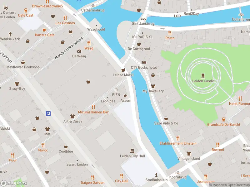 Brandweer met grote spoed naar de Vismarkt in Leiden