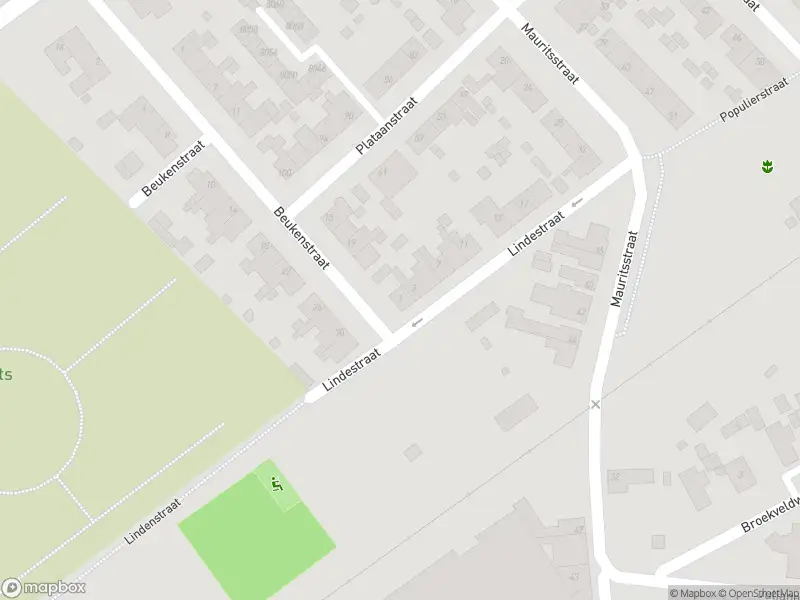 Brandweer met gepaste spoed naar de Lindestraat in Tegelen vanwege een buitenbrand