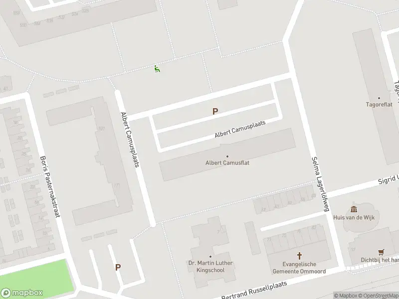 Ambulance met grote spoed naar de Albert Camusplaats in Rotterdam