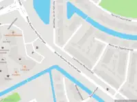 Ambulance met gepaste spoed naar de Lucretia van Merkenstraat in Spijkenisse