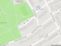 Brandweer met grote spoed naar de Monnikensteeg in Arnhem