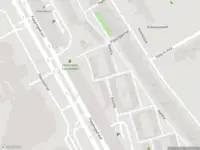 Ambulance met grote spoed naar de Haardstee in Amsterdam