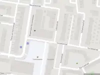 Ambulance met grote spoed naar de Leibnizstraat in Amsterdam