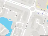 Ambulance met gepaste spoed naar de Curaçaostraat in Alkmaar