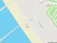 Brandweer met gepaste spoed naar de Strand Westkapelle in Westkapelle