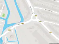 Ambulance met gepaste spoed naar de Korte Verspronckweg in Haarlem