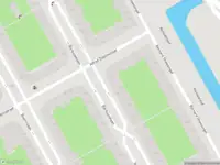 Ambulance met grote spoed naar de Berthold Brechtstraat in Amsterdam