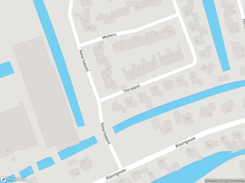 Ambulance met grote spoed naar de Sterappel in Andijk