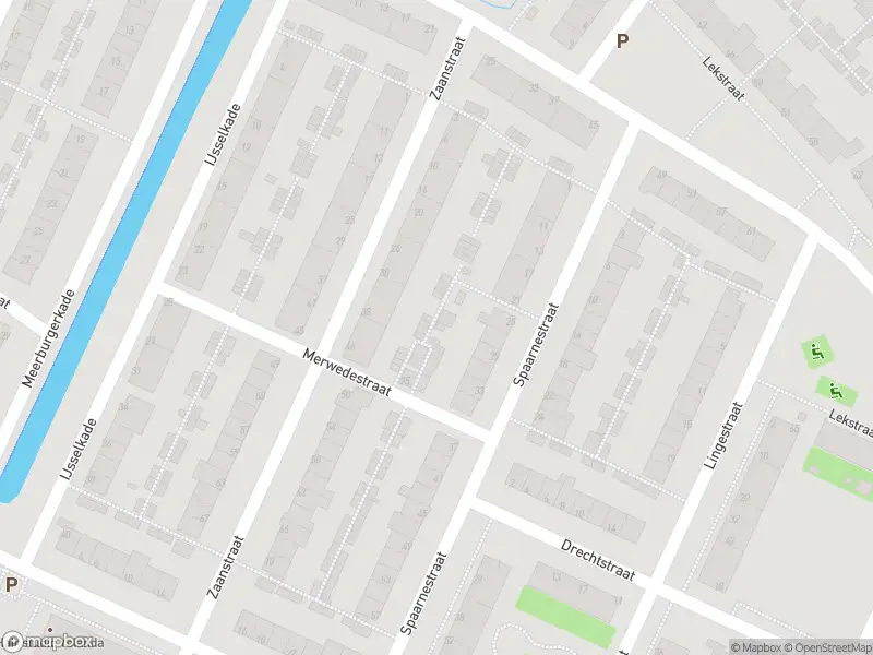 Ambulance met gepaste spoed naar de Meerburgerkade in Leiden