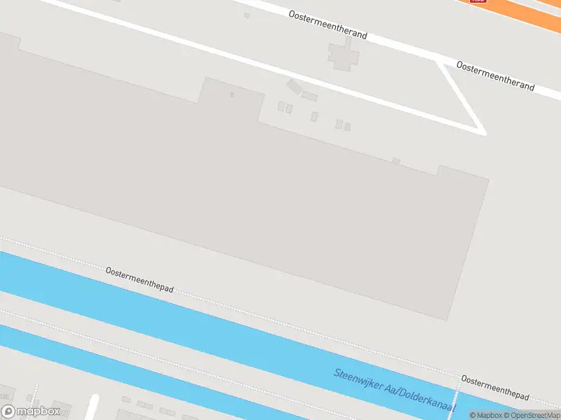 Ambulance met gepaste spoed naar de Oostermeentherand in Steenwijk vanwege een liftopsluiting