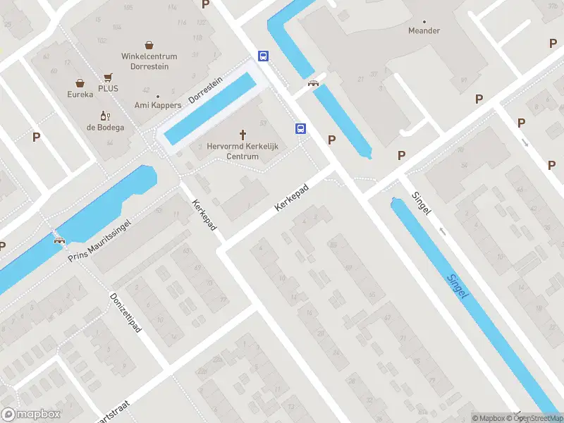 Ambulance met grote spoed naar de Kerkepad in Nieuwerkerk aan den IJssel
