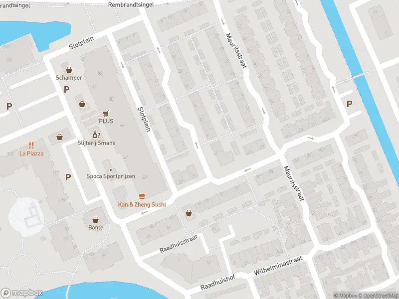Ambulance met gepaste spoed naar de Johan de Wittstraat in Capelle aan den IJssel