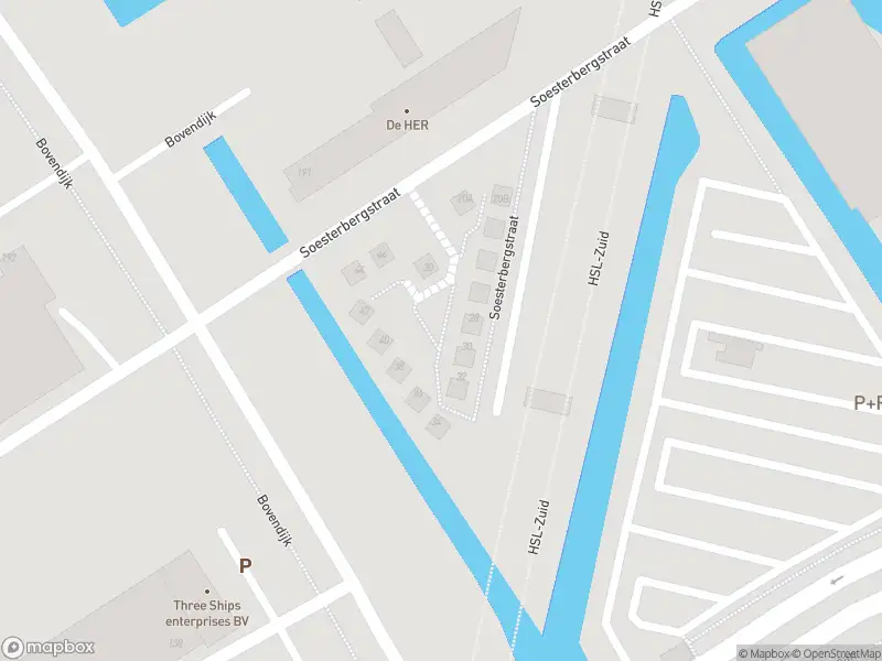 Ambulance met gepaste spoed naar de Soesterbergstraat in Rotterdam