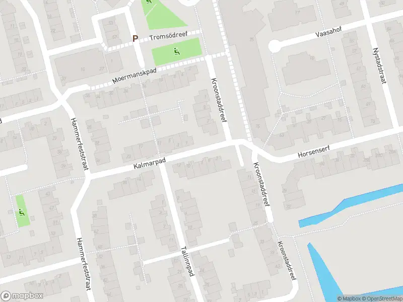 Brandweer met gepaste spoed naar de Kalmarpad in Rotterdam