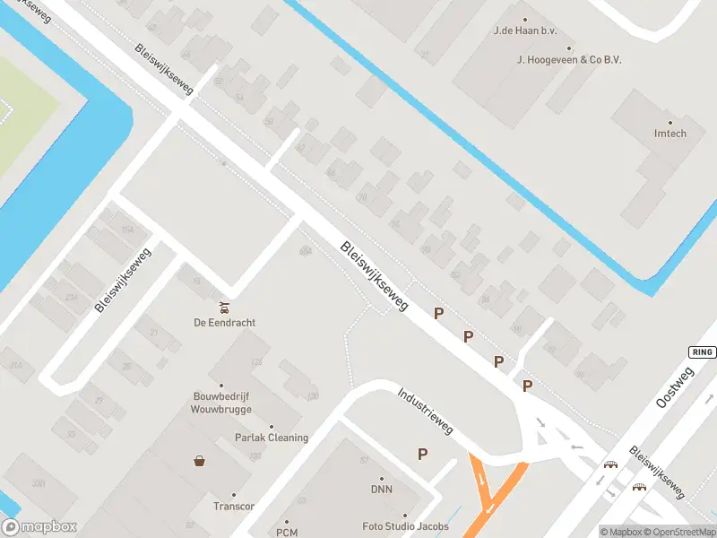Politie met grote spoed naar de Oostweg in Zoetermeer vanwege ongeval met letsel