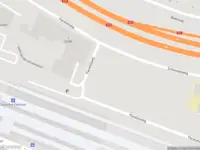 Ambulance met gepaste spoed naar de Parallelweg in Schiedam