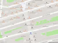 Ambulance met gepaste spoed naar de Meeuwenlaan in Amsterdam