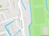 Ambulance met grote spoed naar de Oranje Nassausingel in Alphen aan den Rijn
