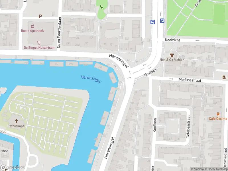 Traumahelikopter naar de Herensingel in Leiden