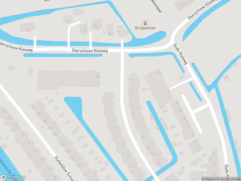 Ambulance met grote spoed naar de Nieuwe Kleiweg in Rotterdam