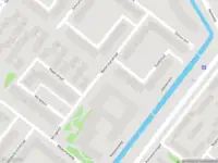 Ambulance met grote spoed naar de Watermanstraat in Amsterdam