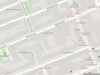 Ambulance met grote spoed naar de Bellamystraat in Amsterdam