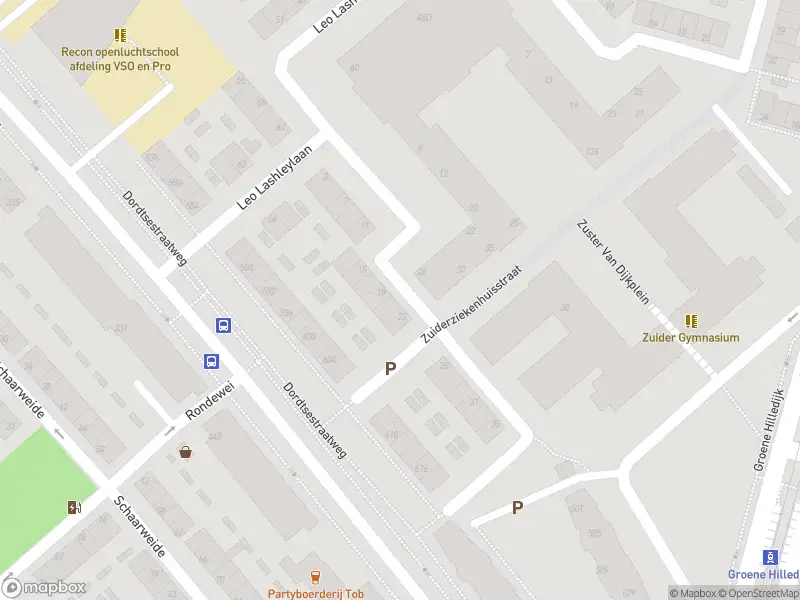 Ambulance met grote spoed naar de Frits Touwstraat in Rotterdam