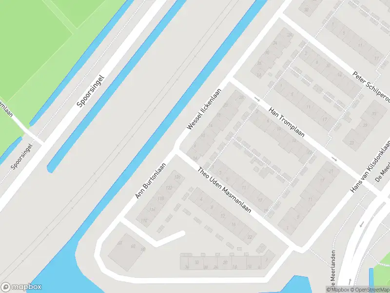 Ambulance met gepaste spoed naar de Wessel Ilckenlaan in Beverwijk