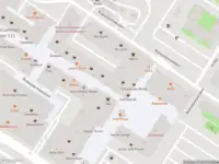 Ambulance met grote spoed naar de Olof Palmeplein in Amsterdam