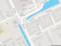 Ambulance met gepaste spoed naar de Zwanensingel in Capelle aan den IJssel