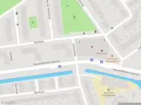 Ambulance met grote spoed naar de Libourellaan in Delft