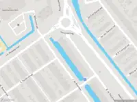 Ambulance met grote spoed naar de B. de Roijstraat in Spijkenisse