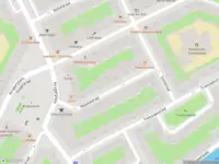 Ambulance met gepaste spoed naar de Schalk Burgerstraat in Amsterdam