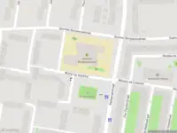 Ambulance met grote spoed naar de Van Karnebeekstraat in Amsterdam